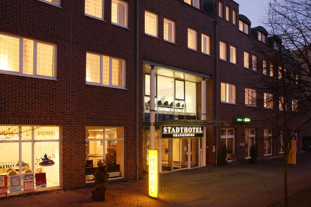Stadthotel Oranienburg Exterior photo